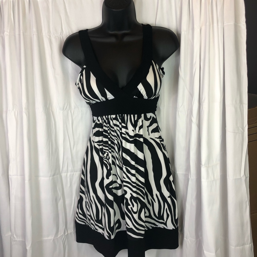 BUIYAHKAH MINI SUNDRESS